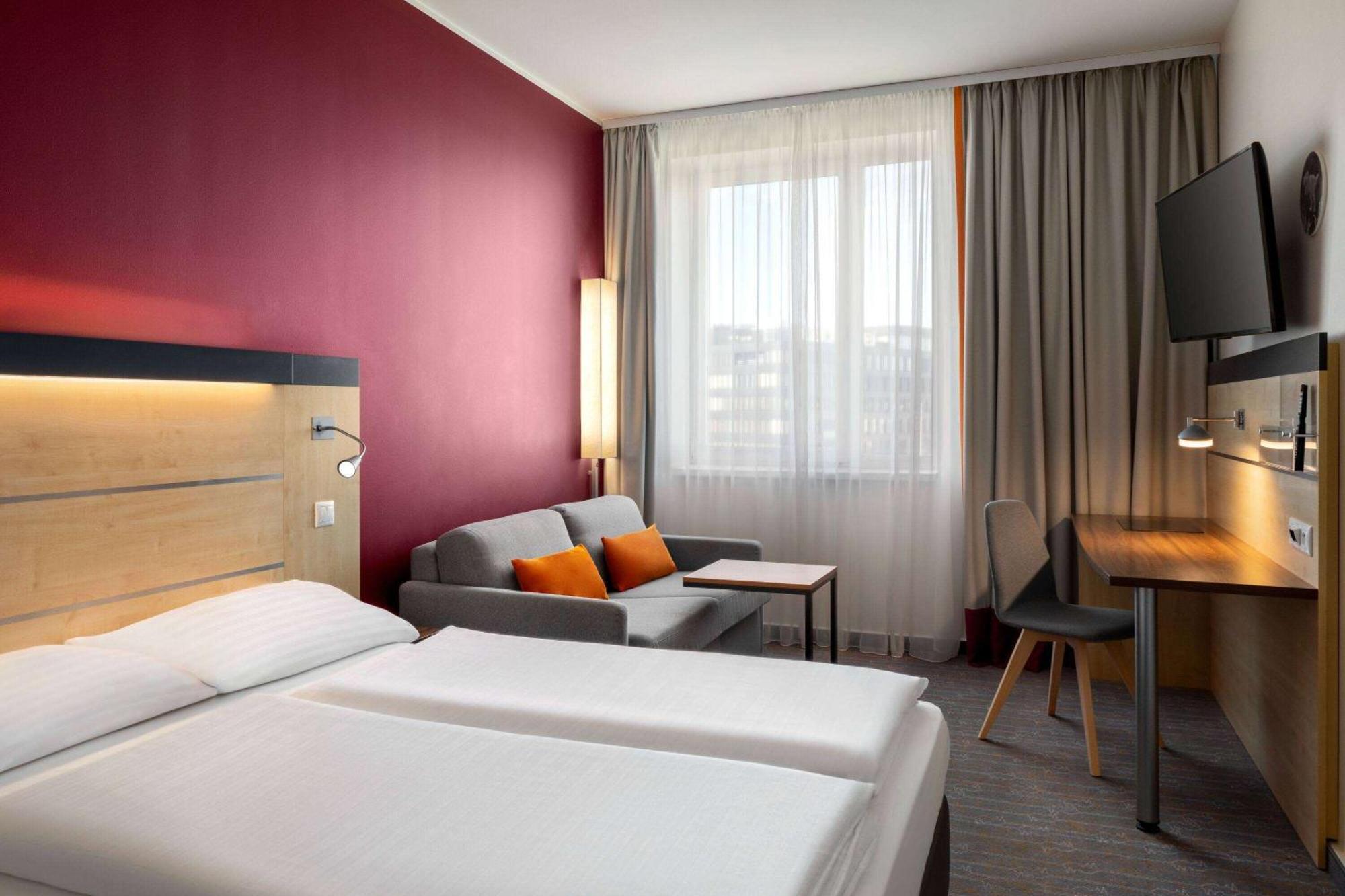 Vienna House Easy By Wyndham Bratislava Hotel Exterior photo