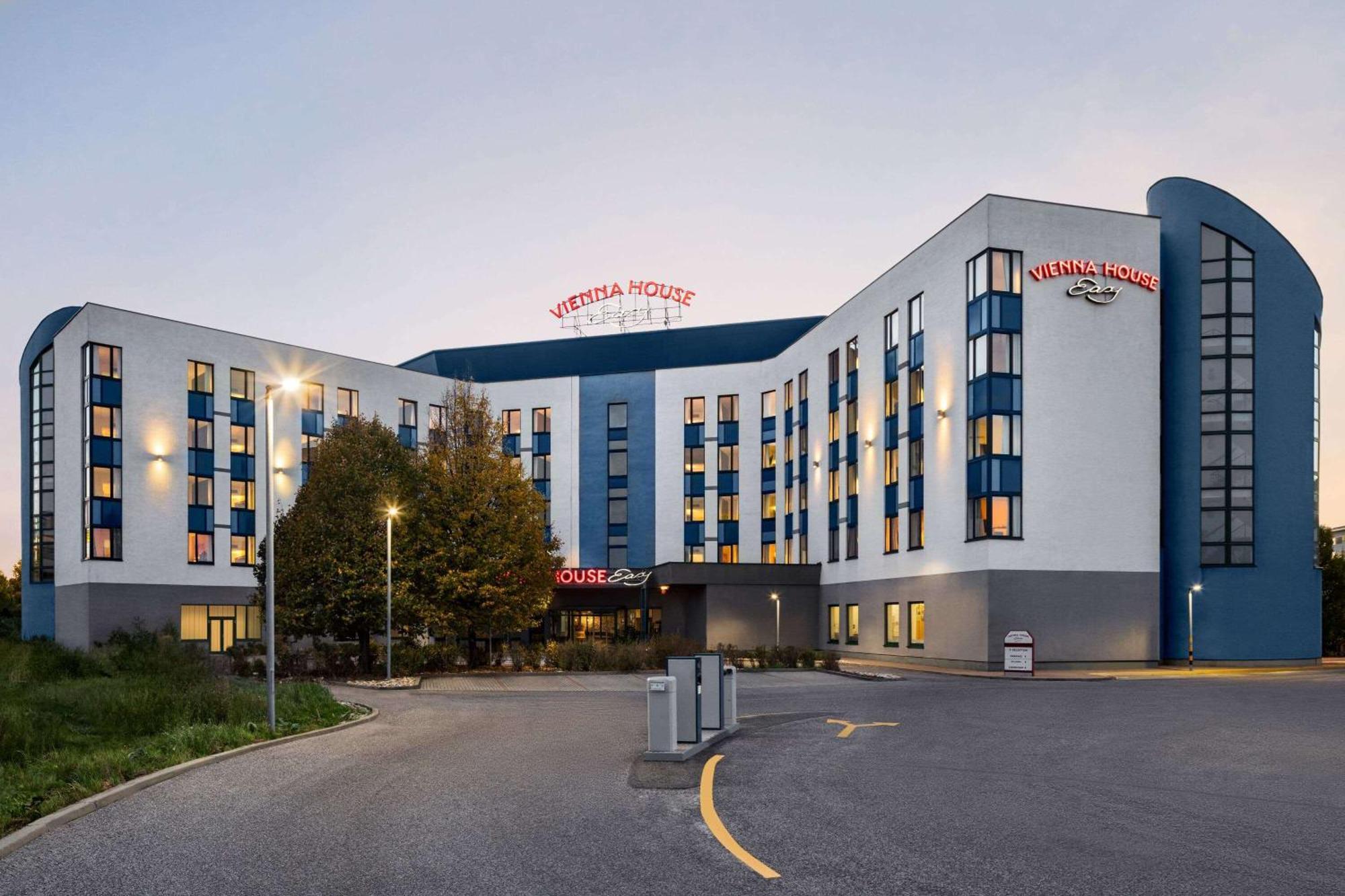 Vienna House Easy By Wyndham Bratislava Hotel Exterior photo
