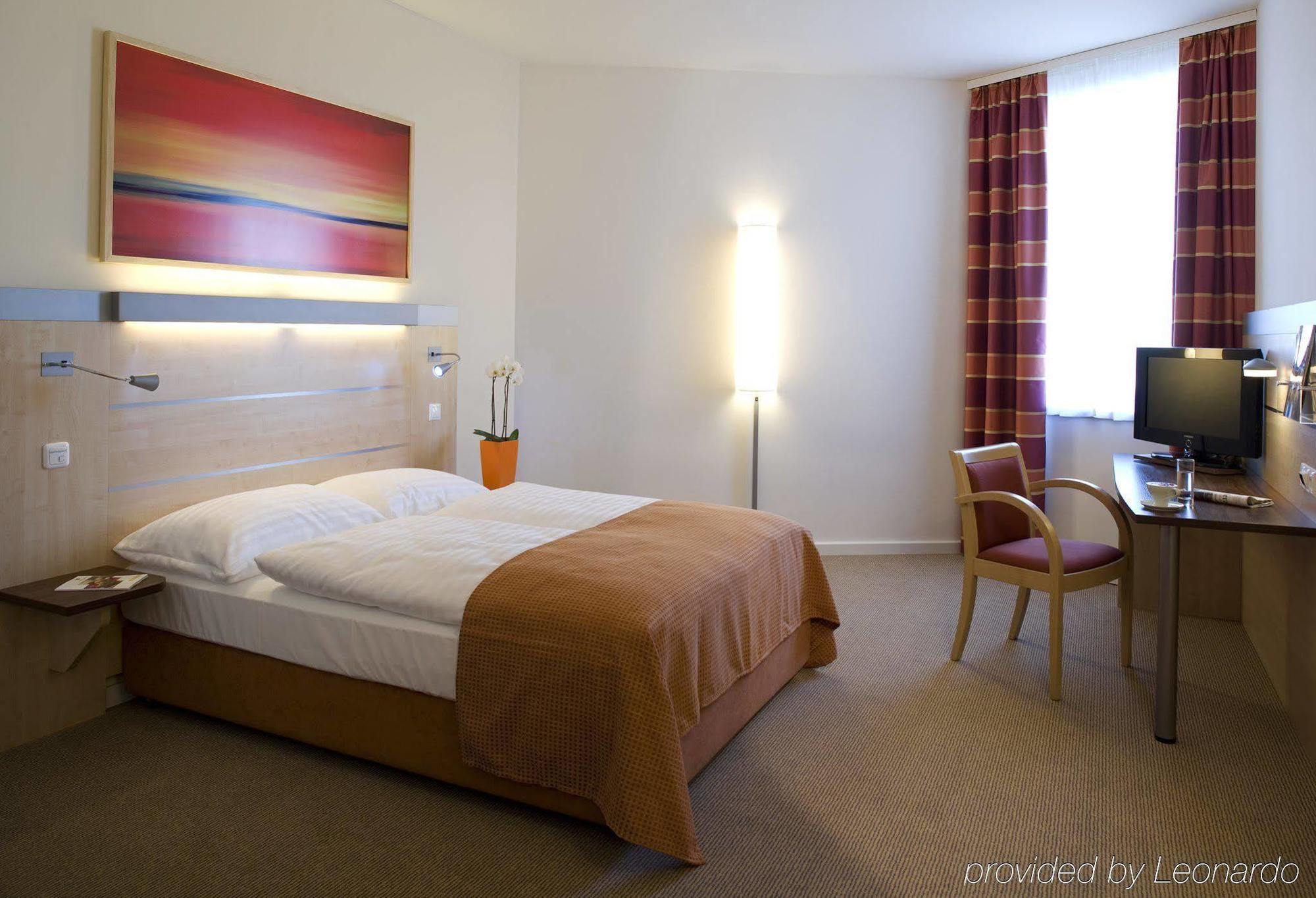 Vienna House Easy By Wyndham Bratislava Hotel Exterior photo